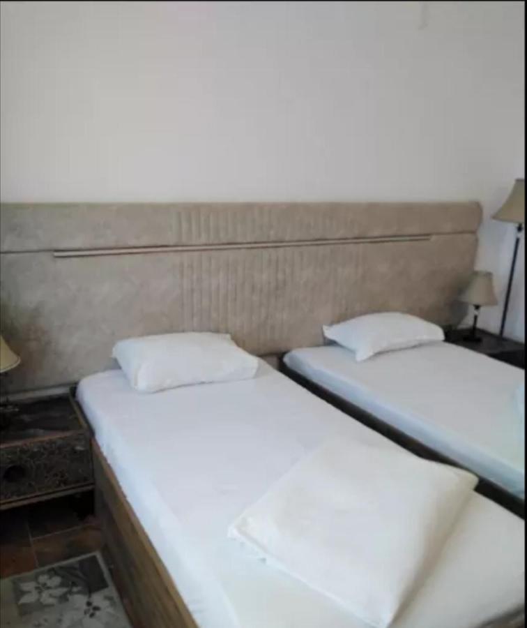 Hotel Florida Mamaia Buitenkant foto