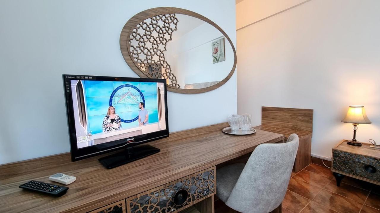 Hotel Florida Mamaia Buitenkant foto