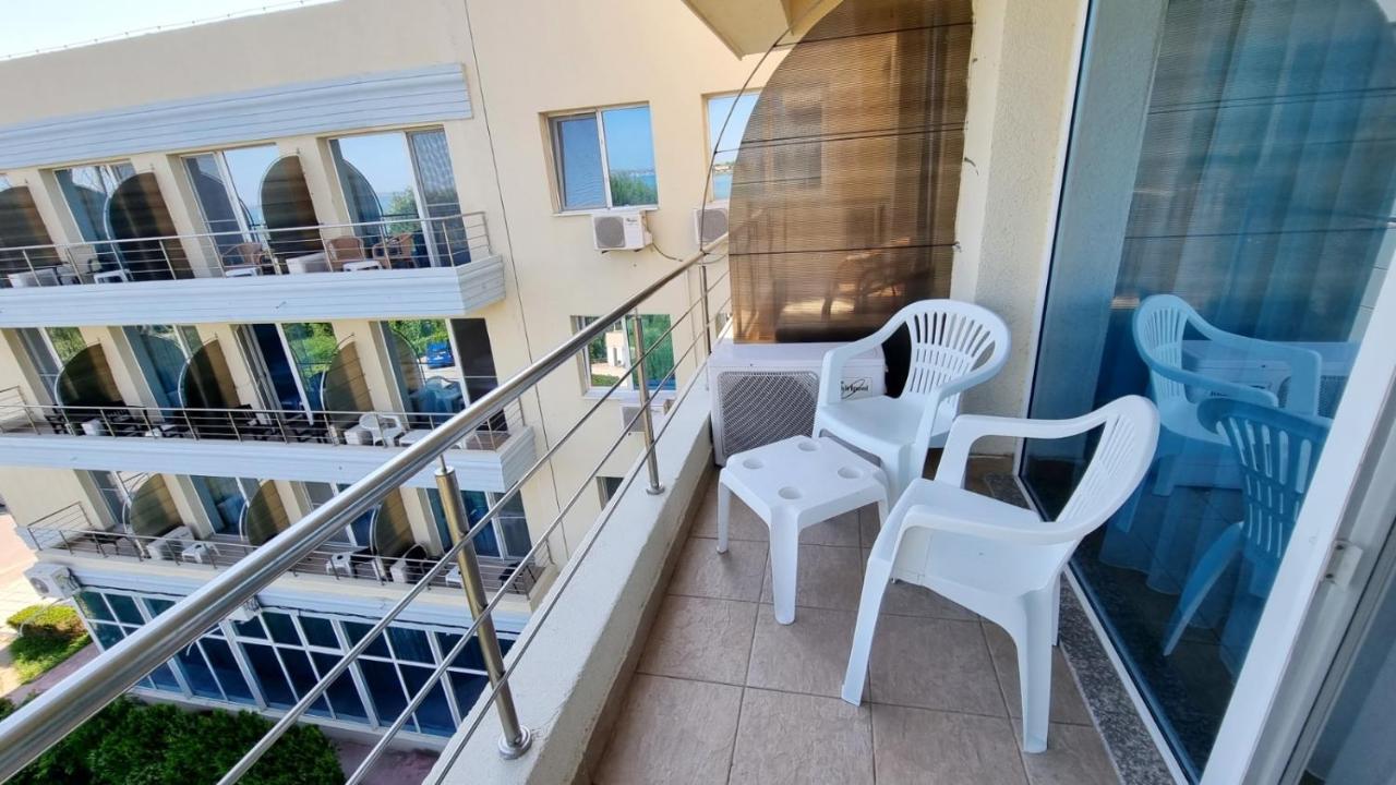 Hotel Florida Mamaia Buitenkant foto