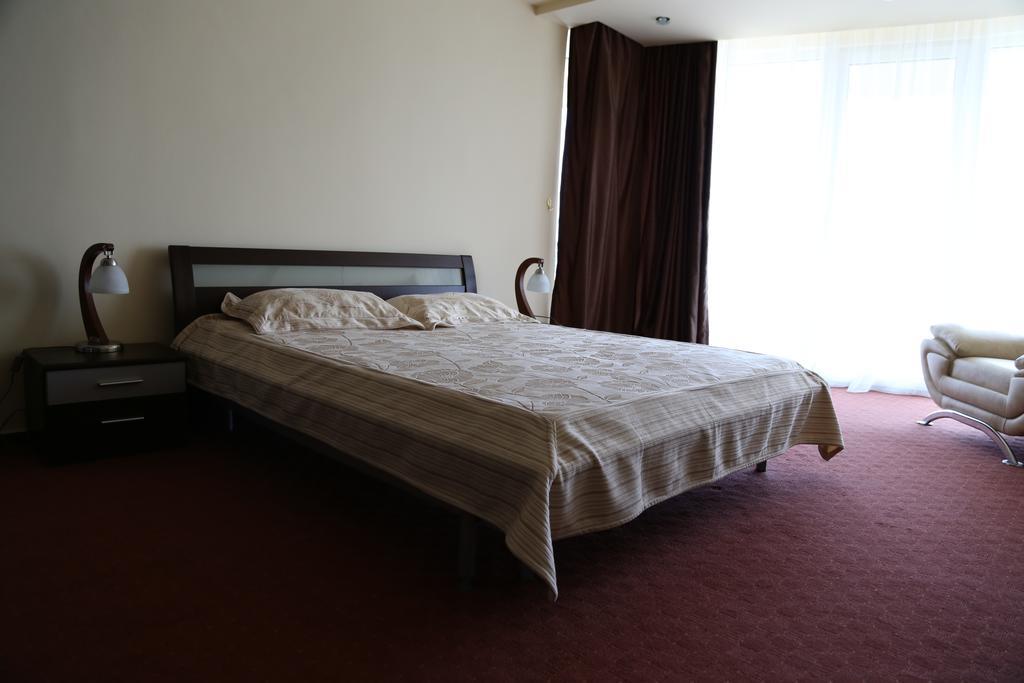Hotel Florida Mamaia Buitenkant foto