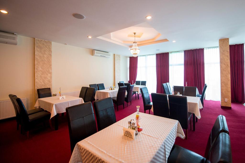 Hotel Florida Mamaia Buitenkant foto