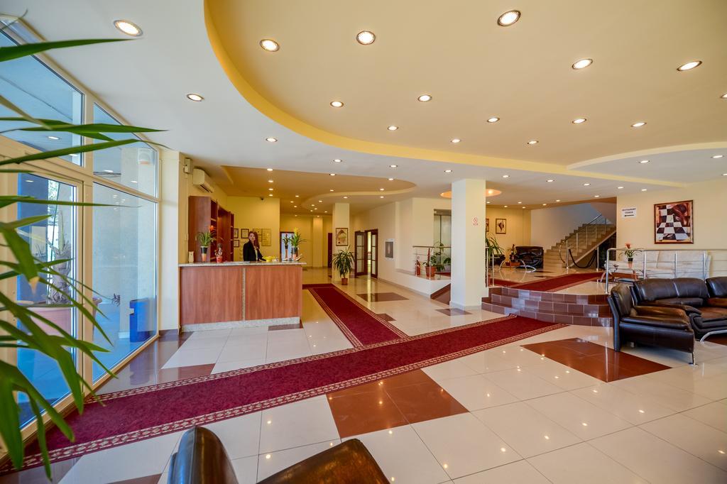 Hotel Florida Mamaia Buitenkant foto