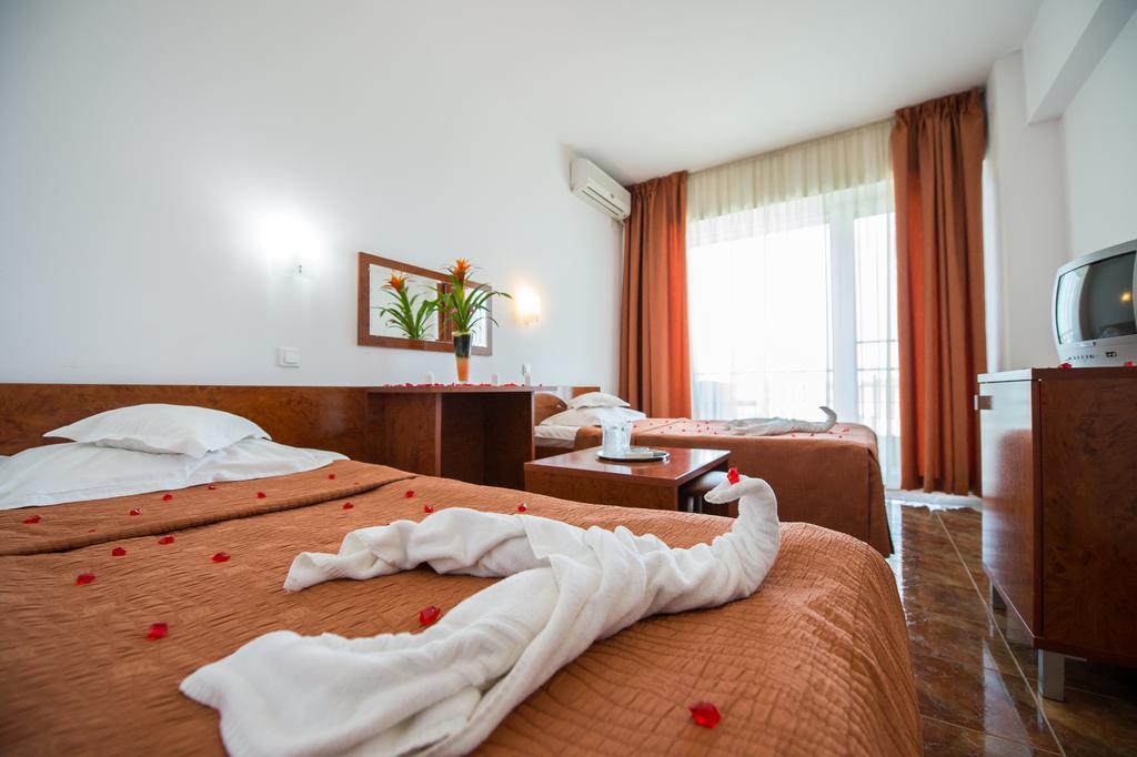 Hotel Florida Mamaia Buitenkant foto