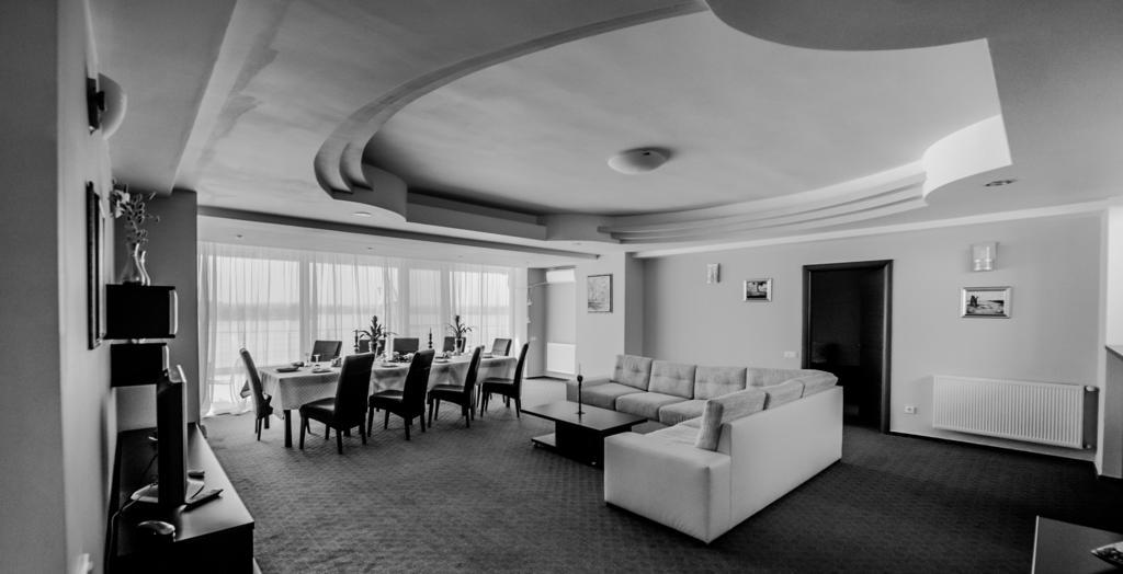 Hotel Florida Mamaia Buitenkant foto