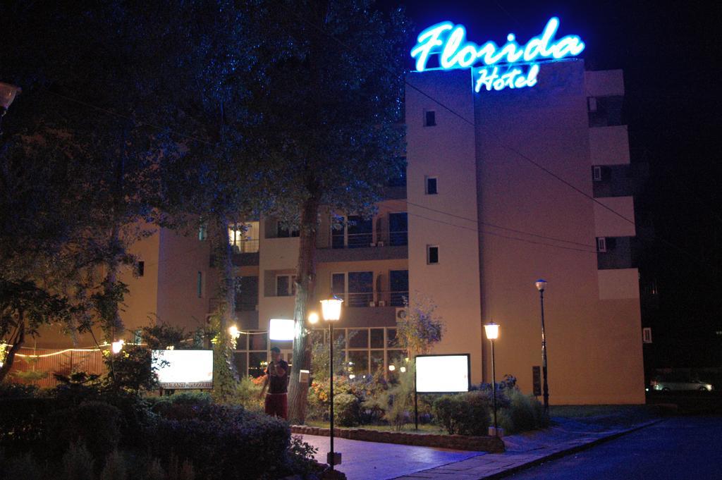 Hotel Florida Mamaia Buitenkant foto