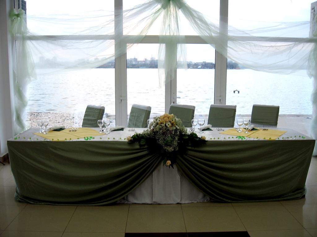 Hotel Florida Mamaia Buitenkant foto