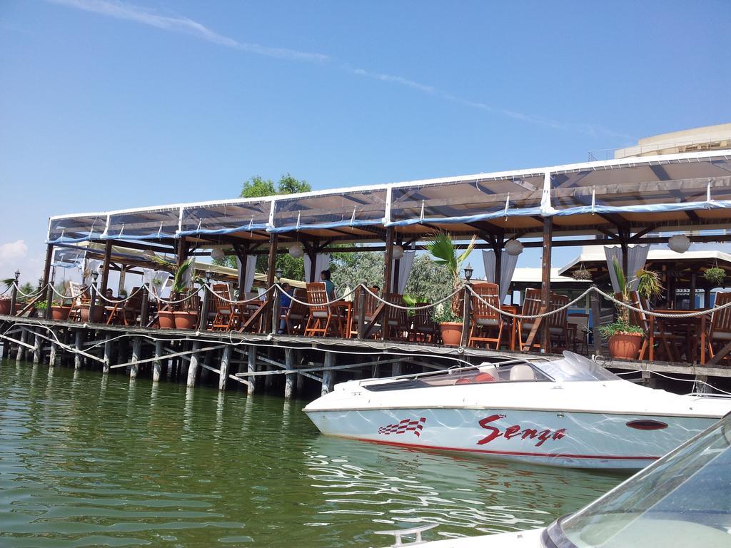 Hotel Florida Mamaia Buitenkant foto
